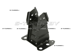 Кронштейн усилителя переднего бампера (правый)