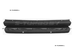 Бампер задний (черный) с отв. под парктроники, со ступенью