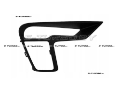 Рамка противотуманной фары (правая)