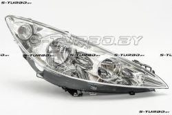 Передняя фара (правая)