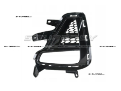 Решетка в бампер (правая) с отв. под противотуманку