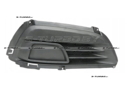 Решетка в бампер (правая) без отв. под противотуманку