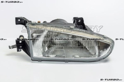 Передняя фара (правая)