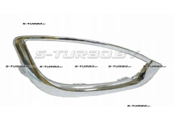 Рамка противотуманной фары (правая) хром