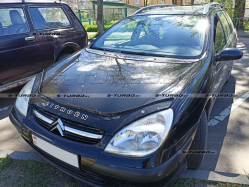 Дефлектор капота