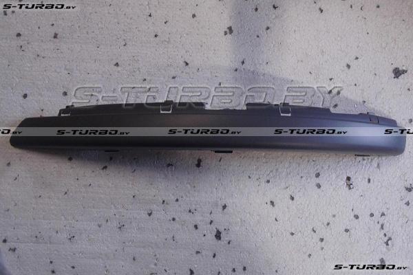 Накладка на решетку в бампер (левая) euro-type