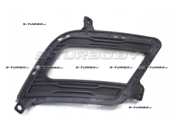 Решетка в бампер (правая) с отв. под противотуманку