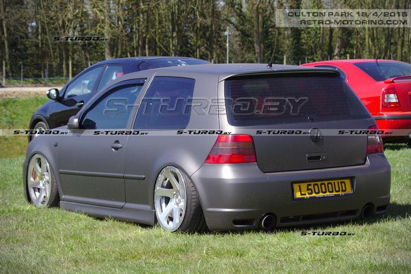 Бампер задний R32