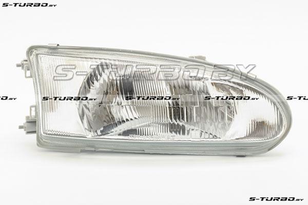 Передняя фара (правая)