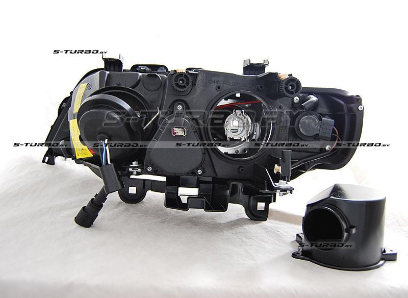 Передние фары LED ANGEL EYES BLACK XENON
