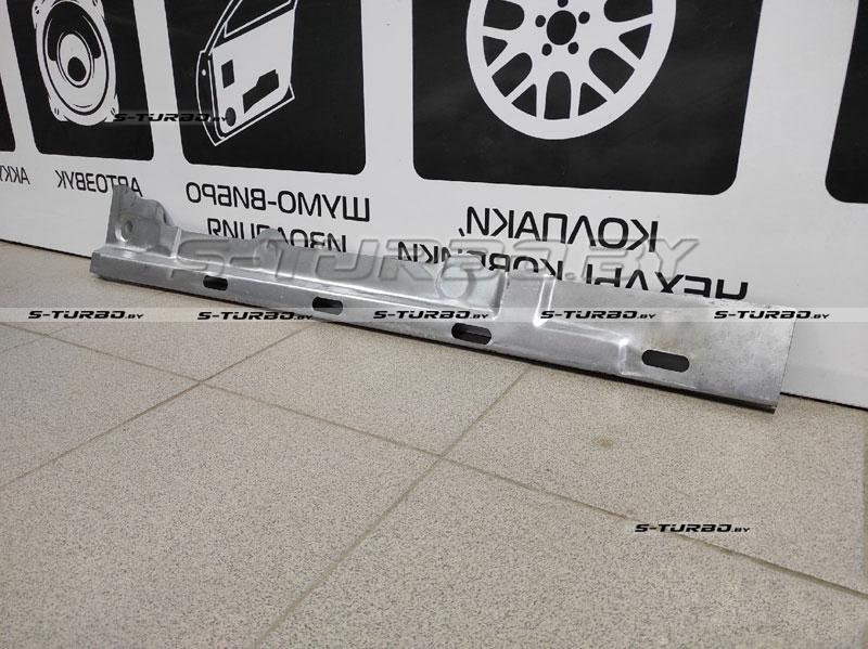 Порог (правый) внутренняя часть, заводской штамп