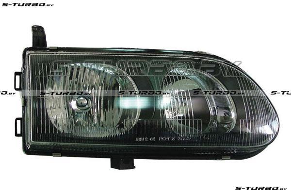 Передняя фара (правая) темная