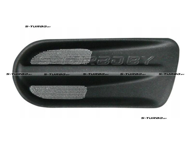 Решетка в бампер (правая) без отв. под противотуманку