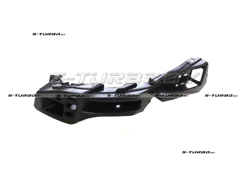 Кронштейн заднего бампера (правый) верхний