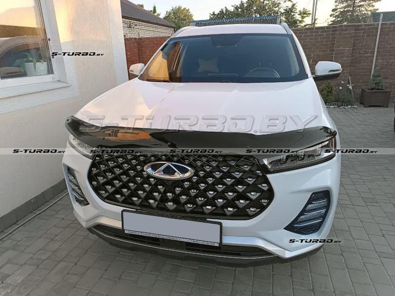 Дефлектор капота