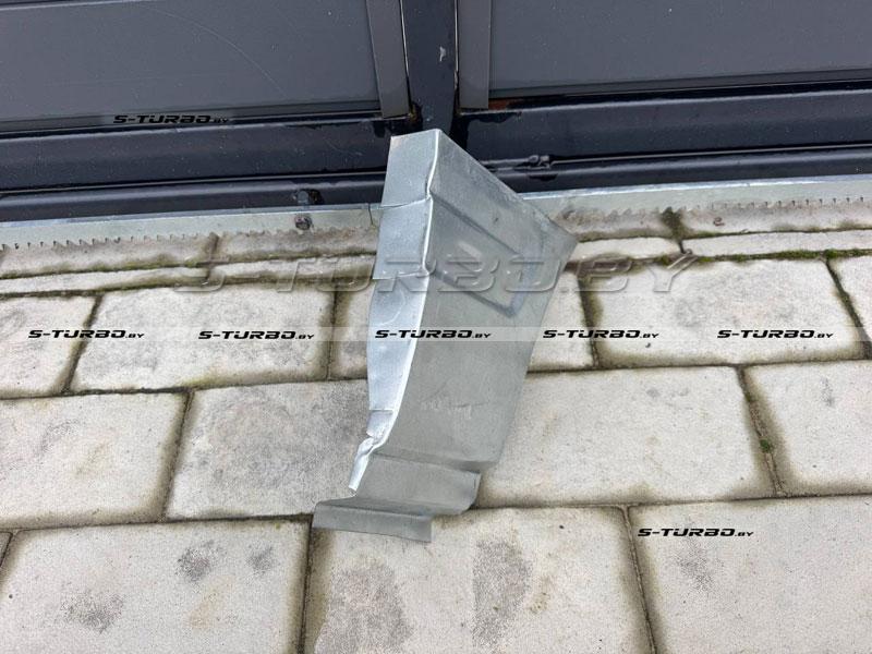 Крыло переднее (правое) нижняя часть, оцинкованная сталь, заводской штамп