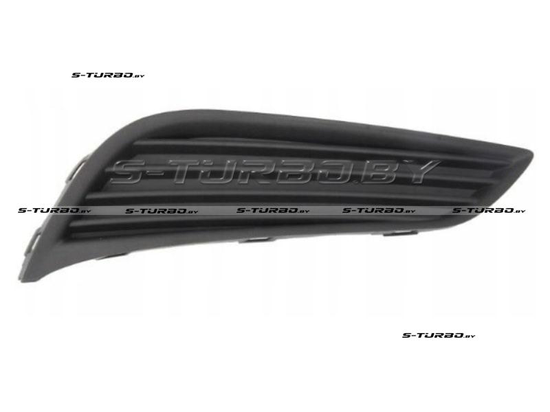 Решетка в бампер (правая) без отв. под противотуманку, 2015-2019