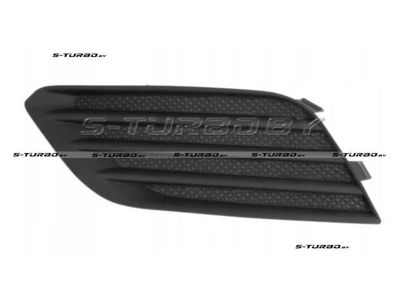 Решетка в бампер (левая) без отв. под противотуманку