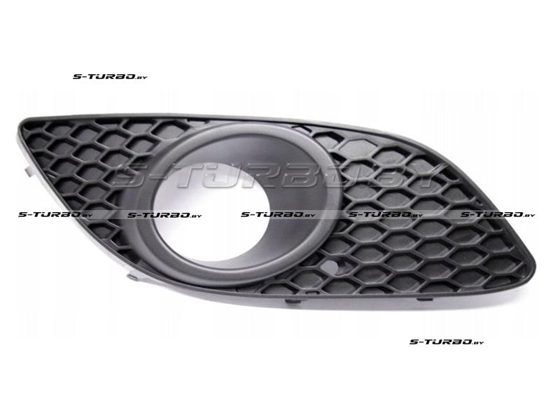 Решетка в бампер (правая) с отв. под противотуманку