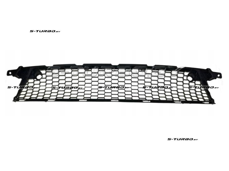 Решетка в бампер (центральная)