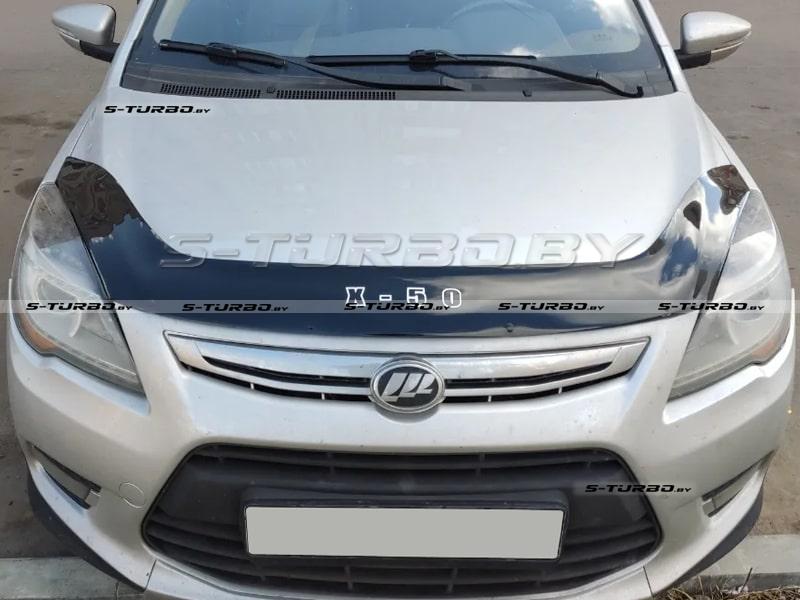 Дефлектор капота