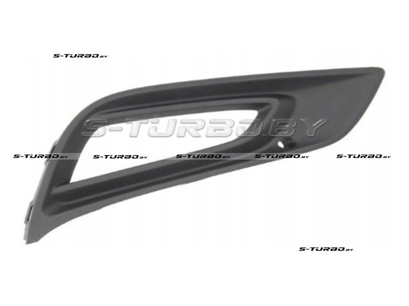 Решетка в бампер (правая) с отв. под противотуманку, 2015-2019