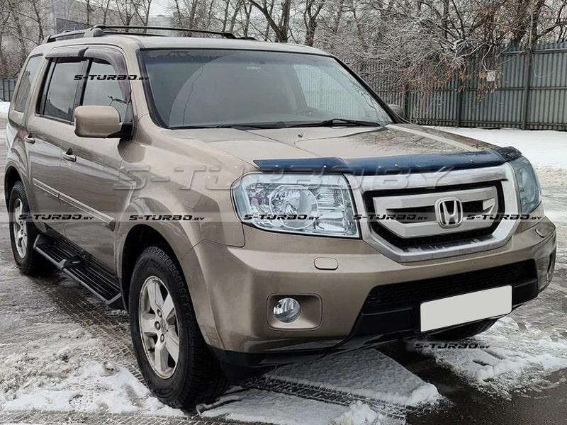 Дефлектор капота