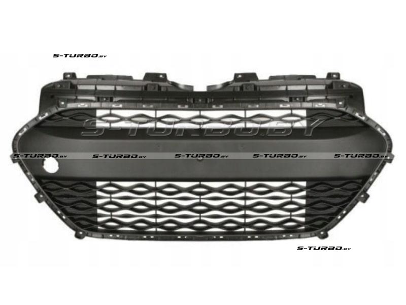 Решетка в бампер (центральная) 2013-2016