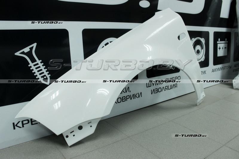 Крыло переднее (левое) 2000-2003, с отв. под повторитель, стеклопластик