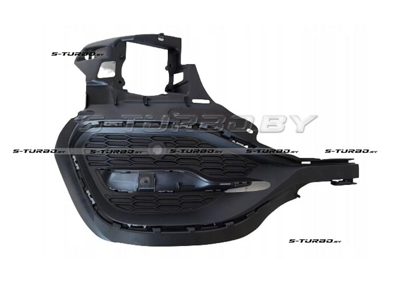 Решетка в бампер (левая) с отв. под парктроник