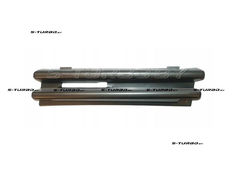 Заглушка отверстия крюка (передняя) правая