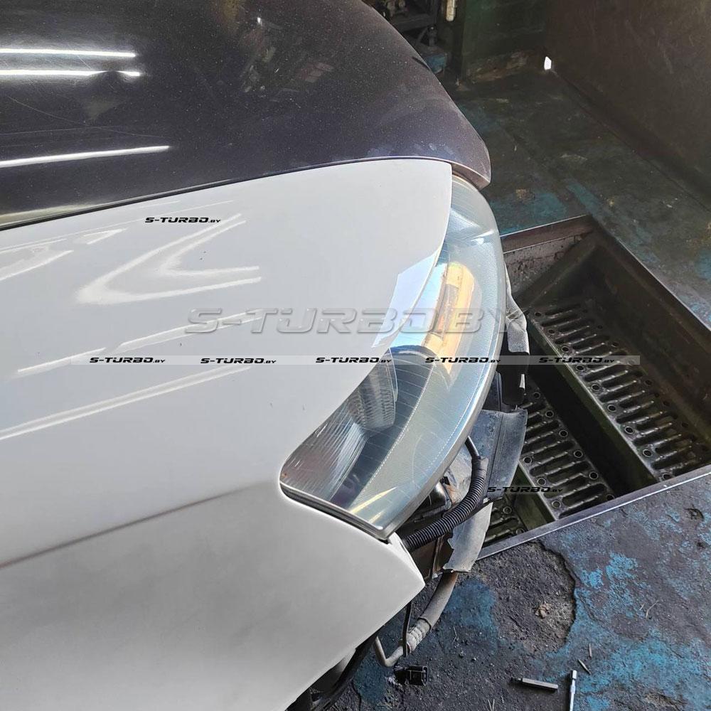 Крыло переднее (правое) стеклопластик