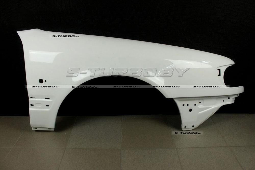 Крыло переднее (правое) с отв. под повторитель, стеклопластик