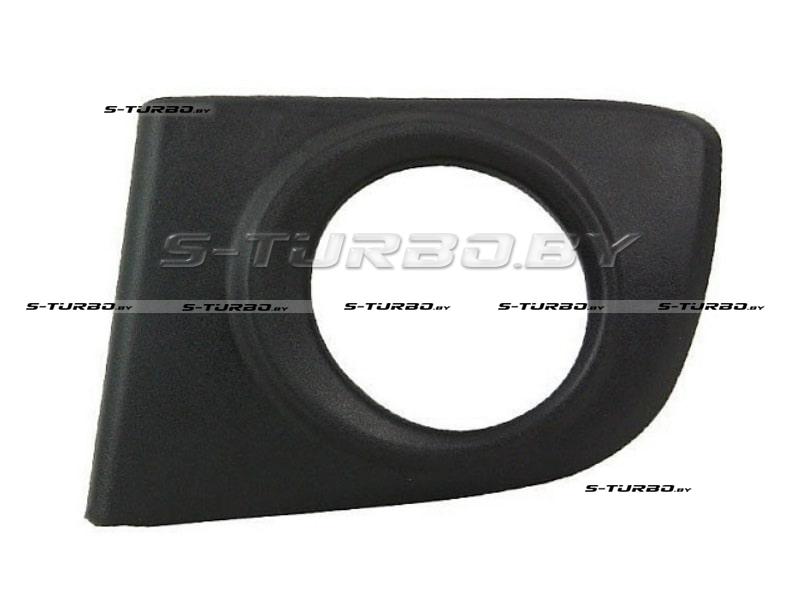 Решетка в бампер (левая) с отв. под противотуманку, 2002-2005