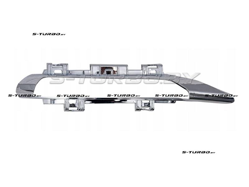 Накладка решетки бампера (правая) хром