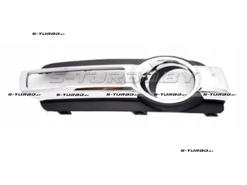 Решетка в бампер (левая) с отв. под противотуманку, с отв. под фару дневного света, с хромом