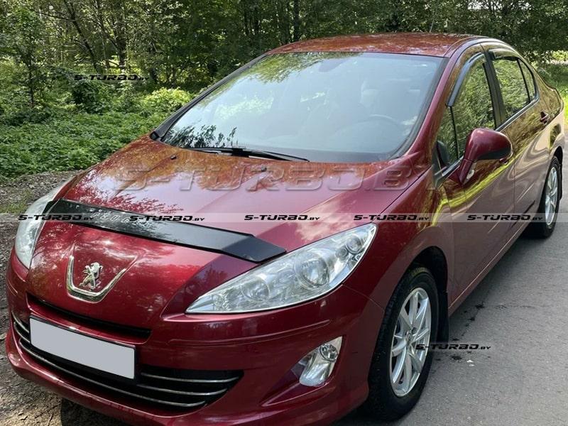 Дефлектор капота, короткий