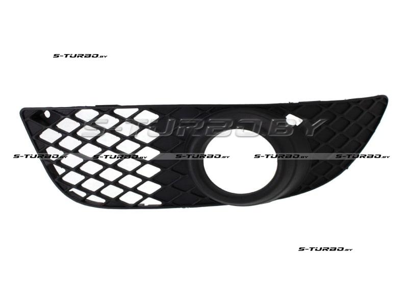 Решетка в бампер (левая) с отв. под противотуманку