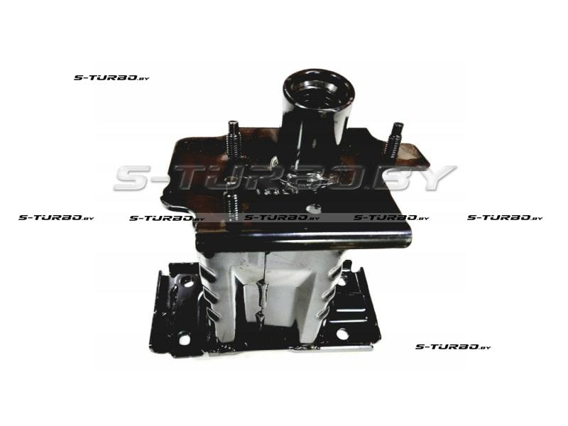 Кронштейн усилителя переднего бампера (левый)