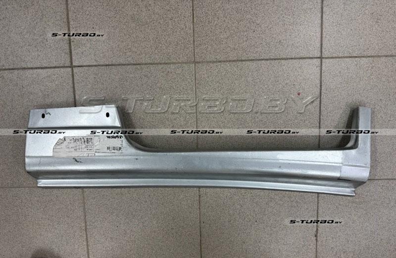 Порог (правый) под переднюю дверь (длина 815 мм, с выходом на стойку) заводской штамп