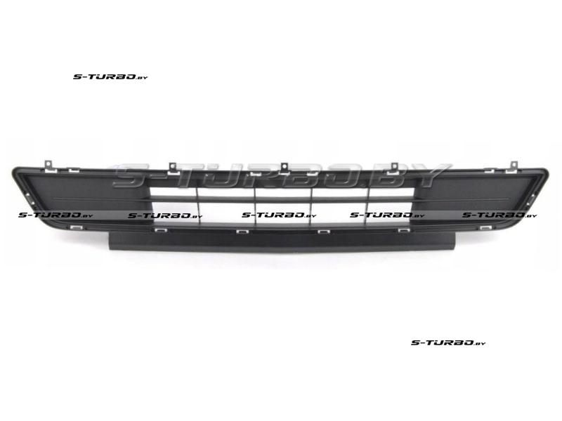 Решетка в бампер (центральная)