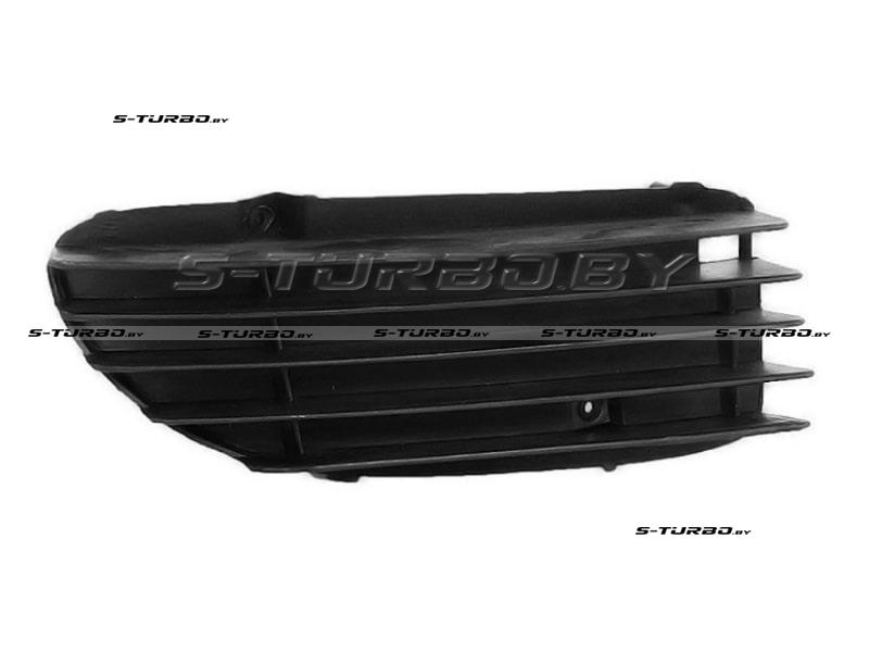 Решетка в бампер (правая) без отв. под противотуманку