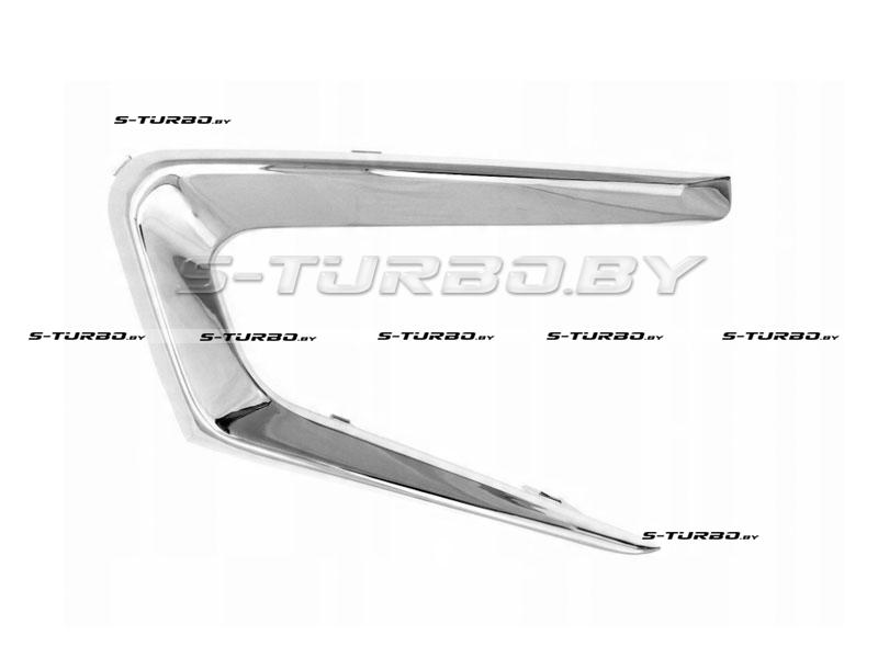 Накладка переднего бампера (правая) хром