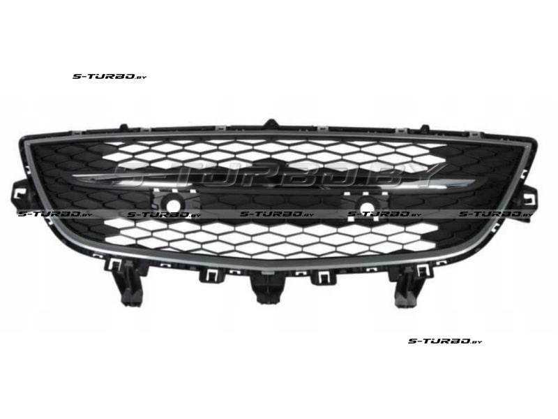 Решетка в бампер (центральная) с хромом