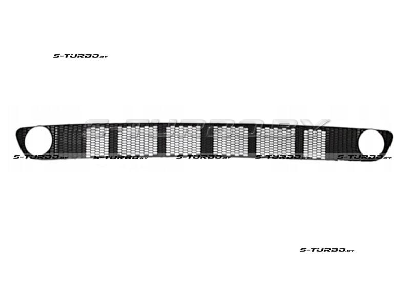 Решетка в бампер, с отв. под противотуманки