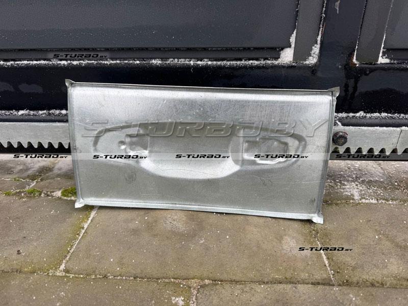 Рем вставка вокруг ручки двери (левая) заводской штамп