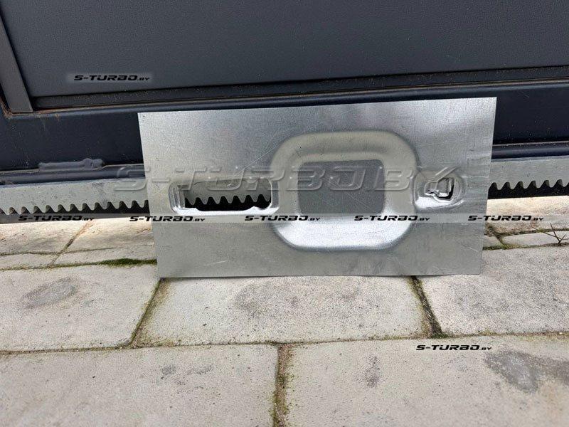 Рем вставка вокруг ручки двери (левая=правая) заводской штамп