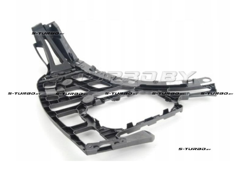 Кронштейн заднего бампера (правый) большой