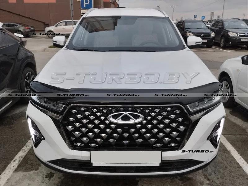 Дефлектор капота