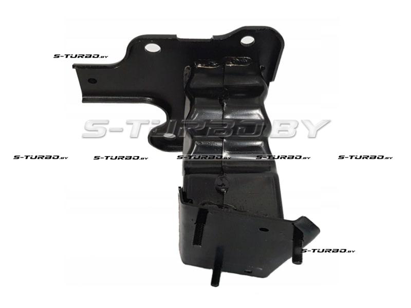 Кронштейн усилителя переднего бампера (правый)